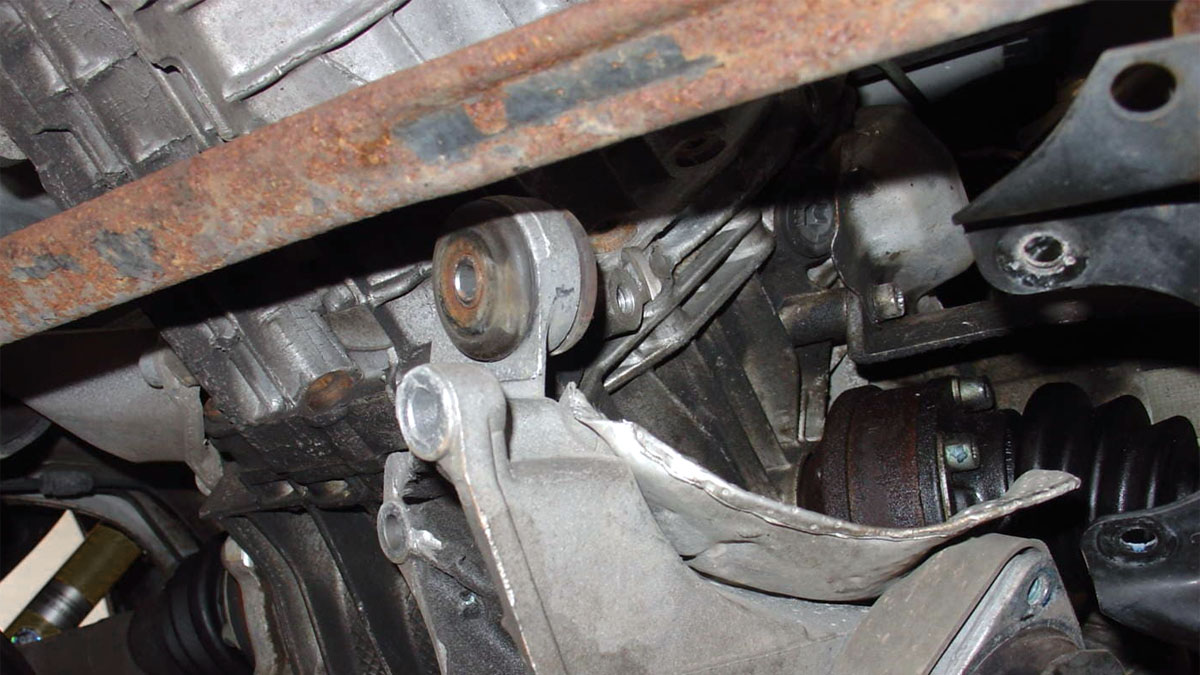 6 tekenen van een falende transmissiemontage (en vervangingskosten)